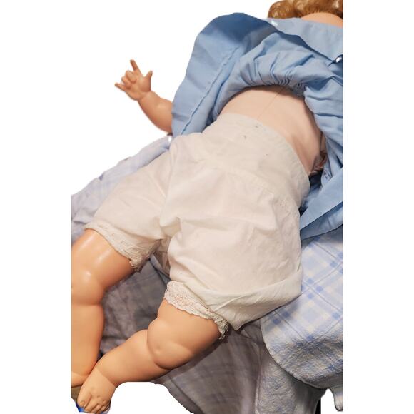 20" Vintage "Cuddles Up" Drink, Wet, Cry~Oil Cloth & Vinyl Baby W/Bear, Blanket - Picture 10 of 12